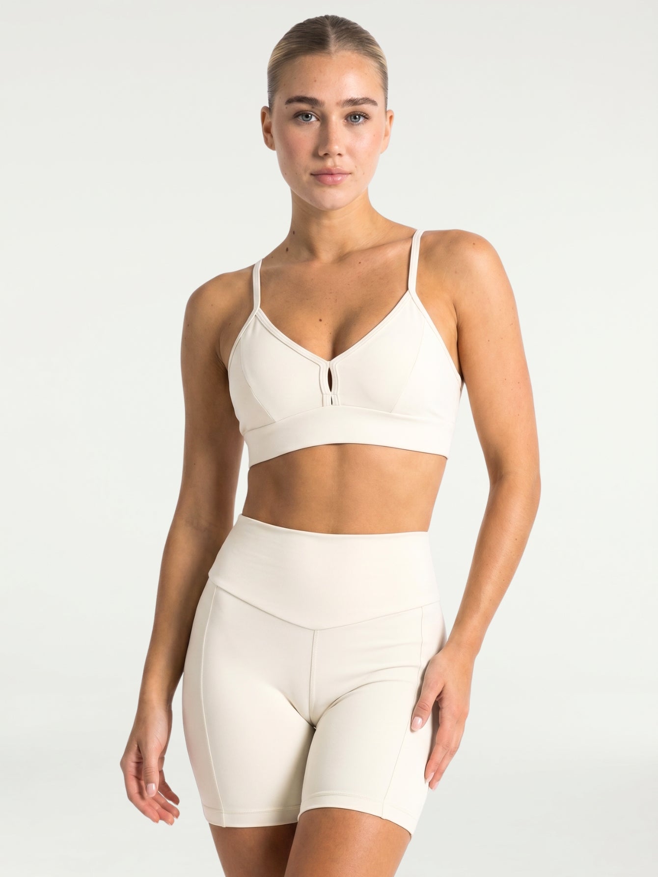 Conjunto Short Bolso + Top Move | Off White