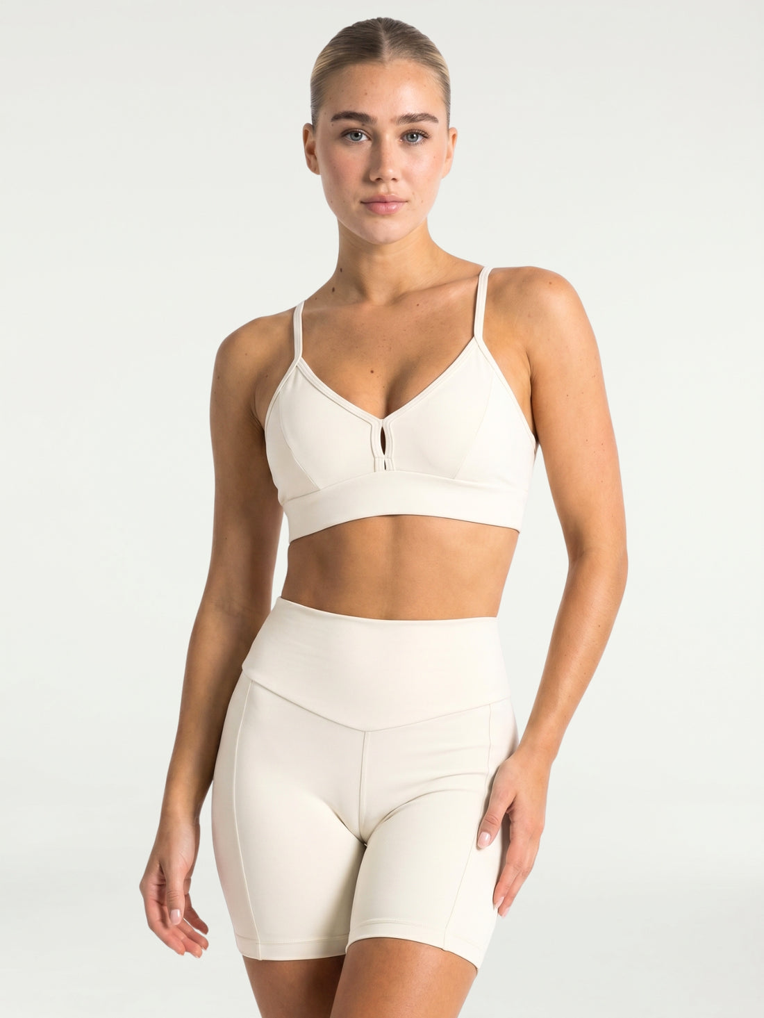 Conjunto Short Bolso + Top Move | Off White