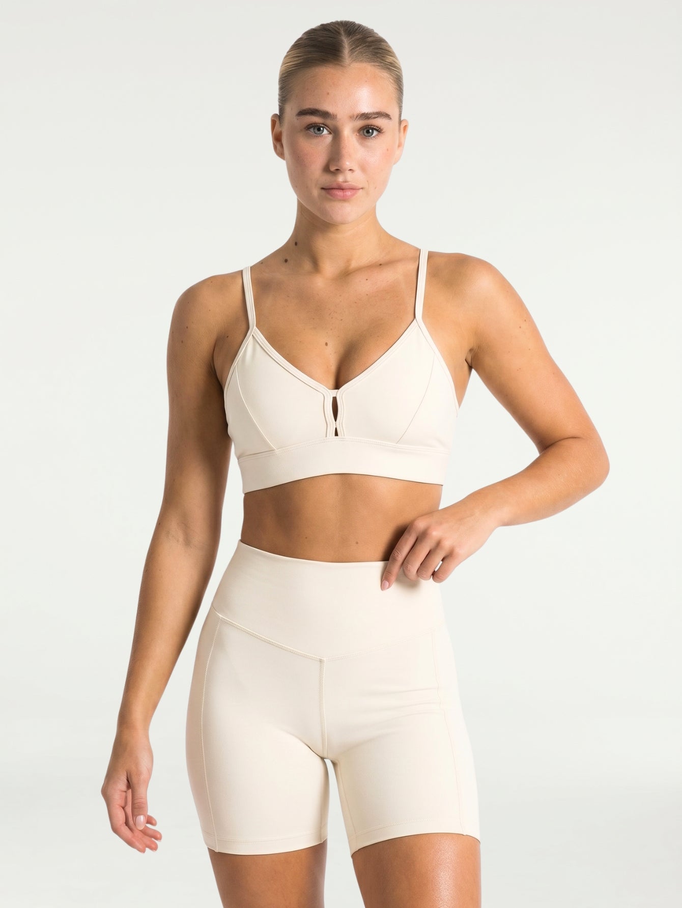 Conjunto Short Bolso + Top Move | Off White
