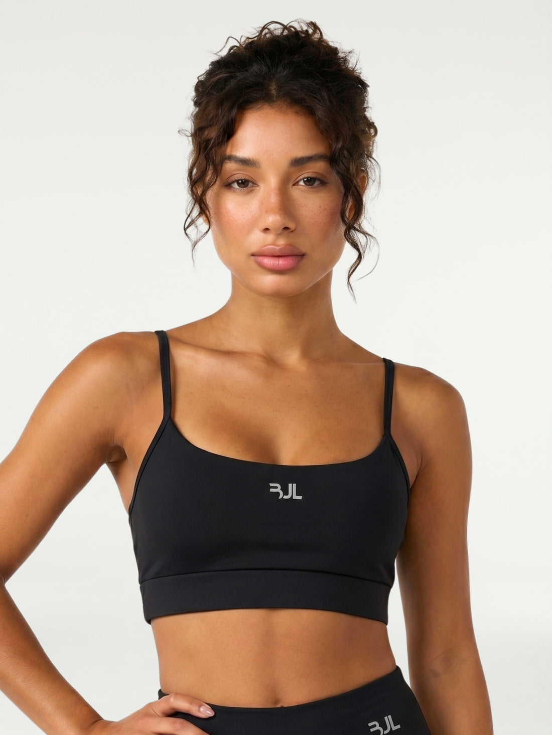Top Essentials | Preto