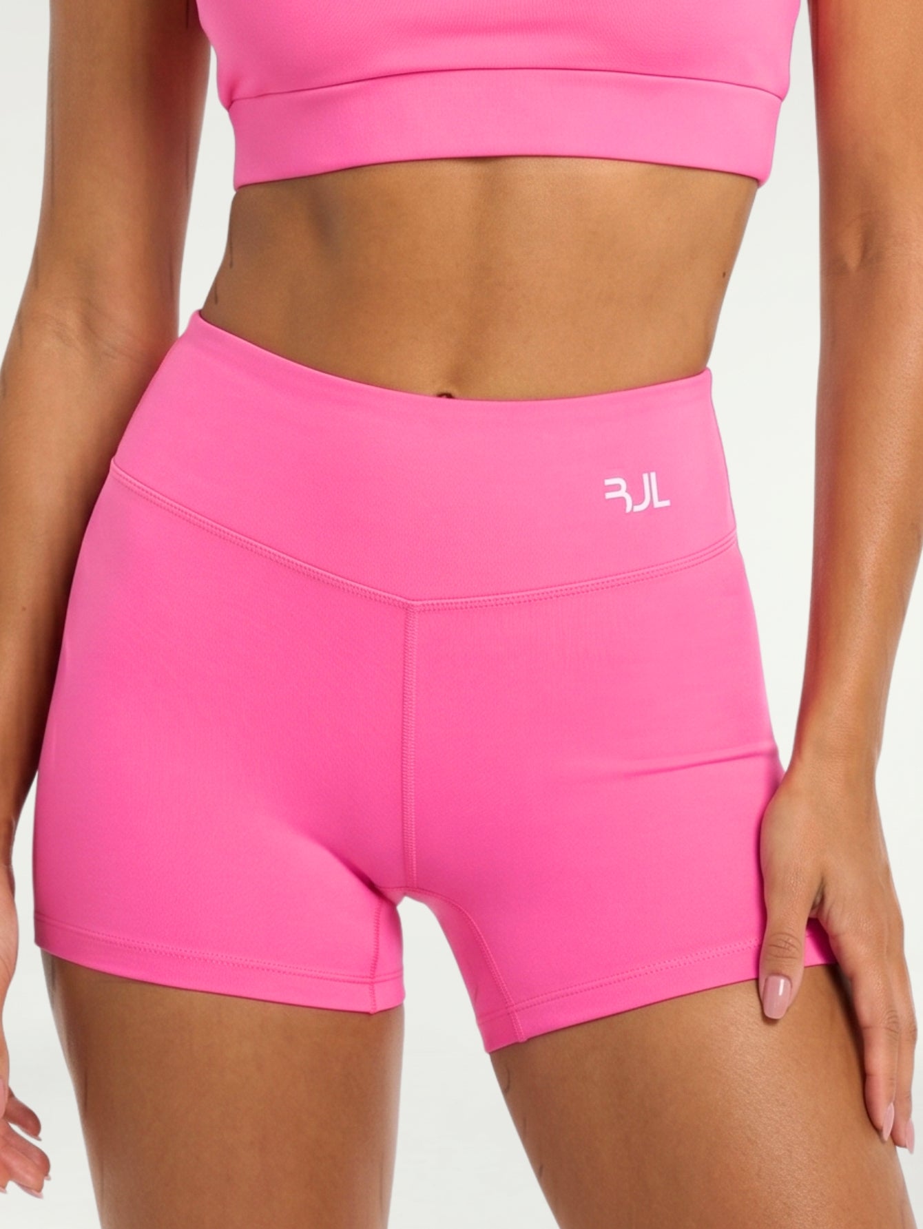 Short Essentials | Pink