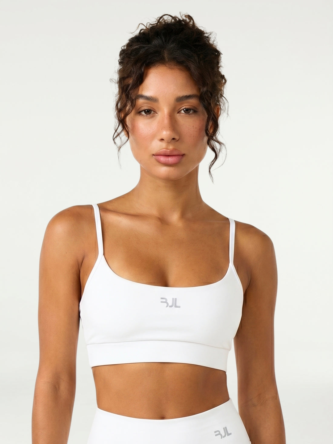 Top Essentials | Branco