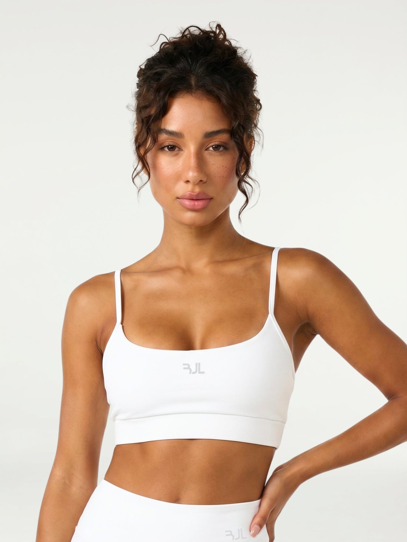 Top Essentials | Branco