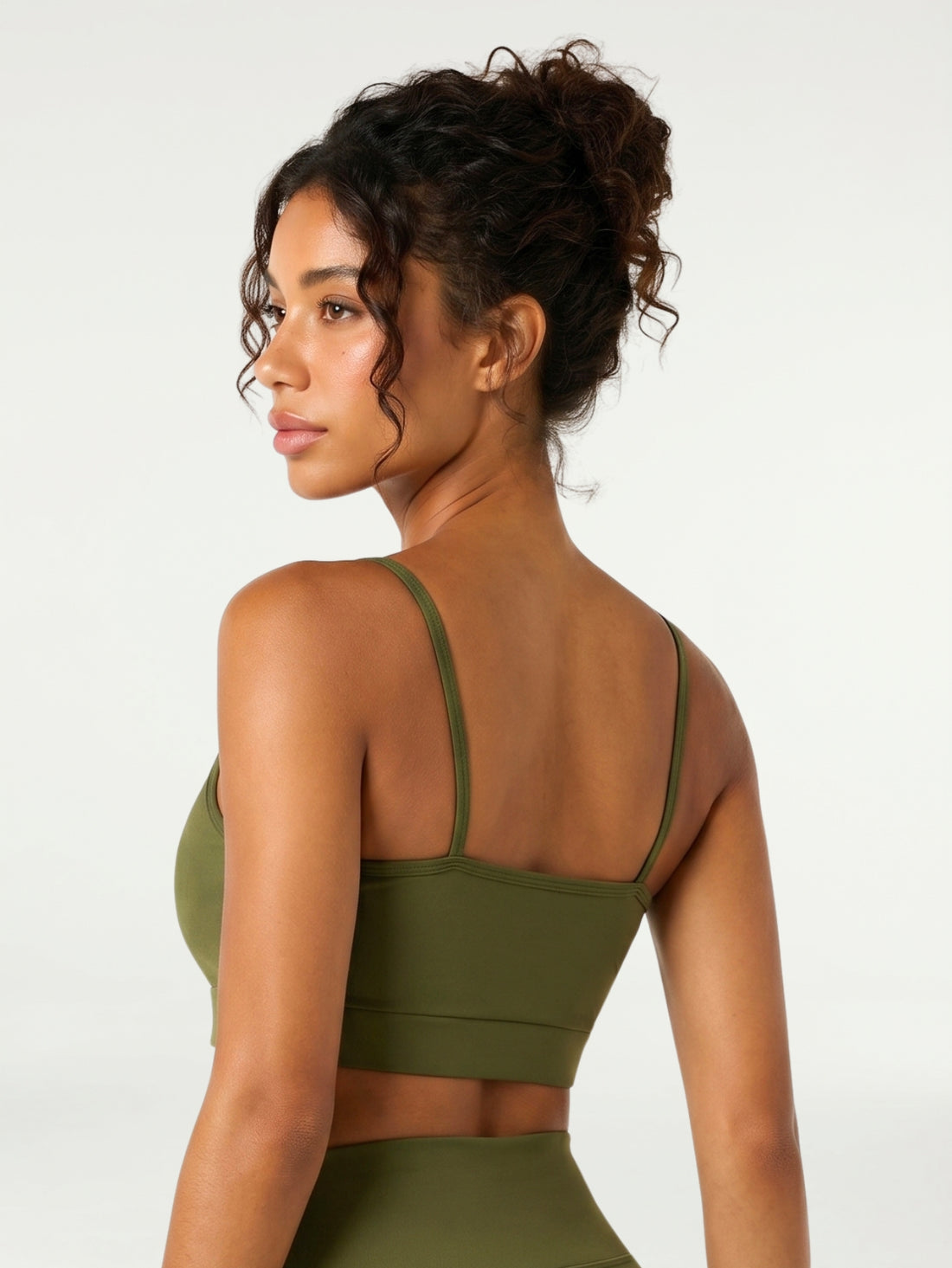 Top Essentials | Verde Militar