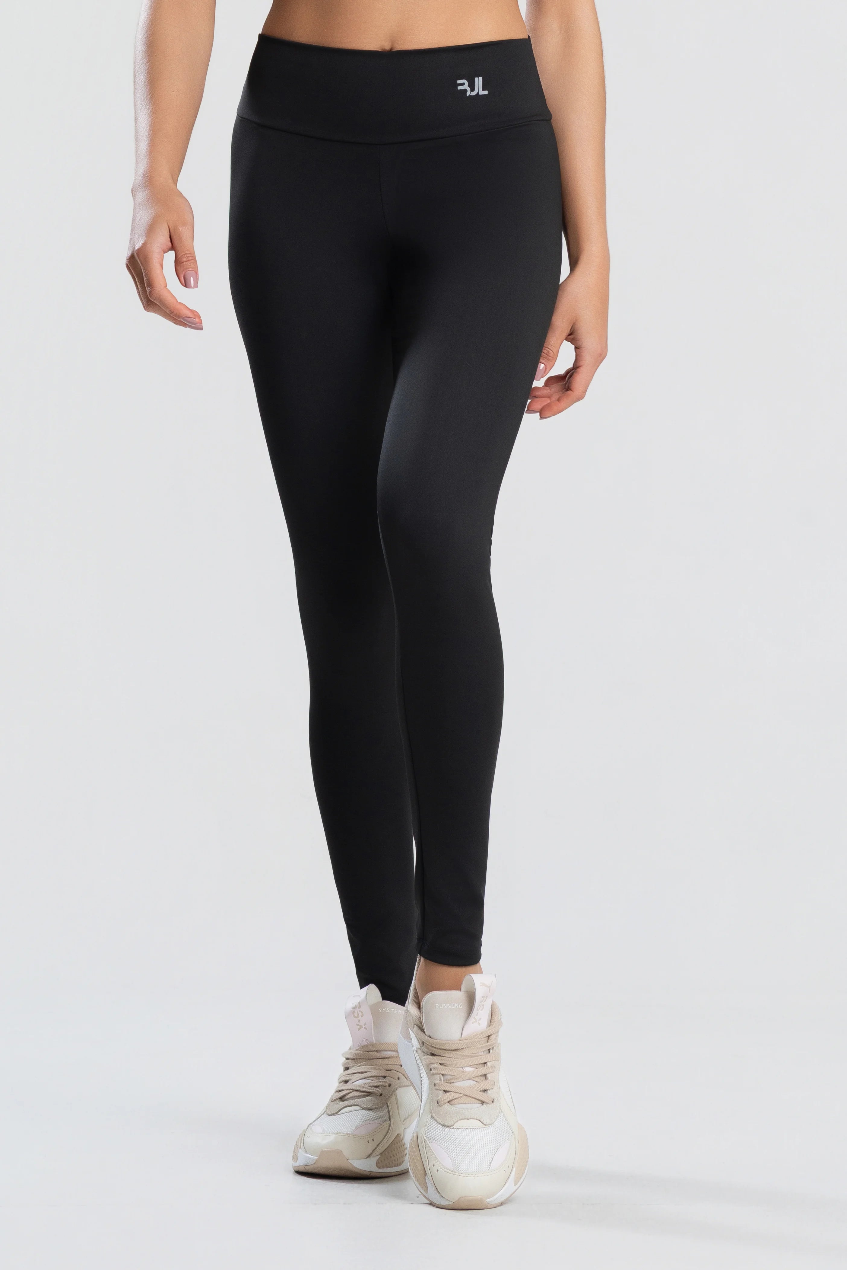 Conjunto Legging + Top Essentials | Preto