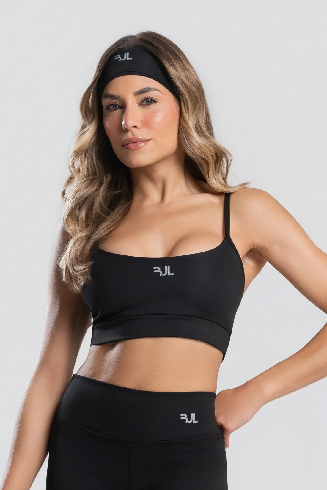 Conjunto Legging + Top Essentials | Preto