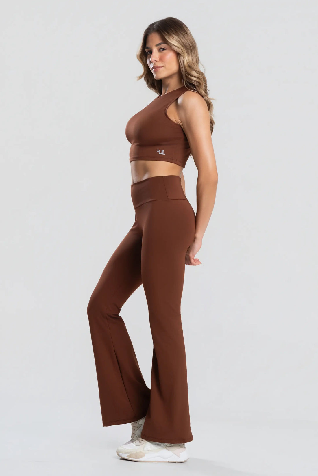 Conjunto Legging Flare + Cropped Essentials | Coffee